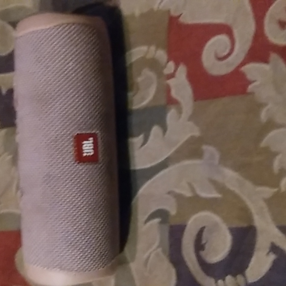 Jbl Bluetooth speaker